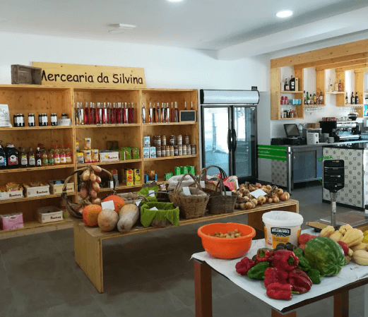 Mercearia dentro do Restaurante